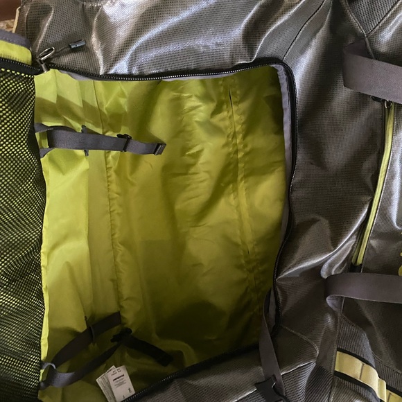 Patagonia Black Hole Duffel 100L - Picture 6 of 8